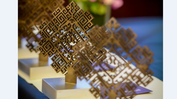 Gala Premiilor Revistei CARIERE a premiat romani care exceleaza in antreprenoriat, leadership, cultura si inovatie