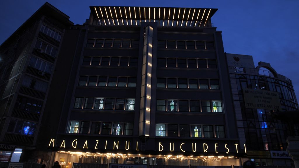 Magazinul Bucuresti, cladirea simbol din centrul istoric al Capitalei, este gata sa reintre in circuitul comercial