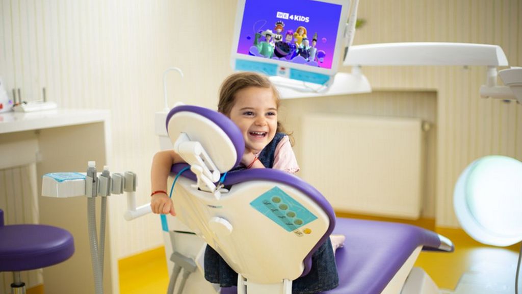 DENT ESTET and Reveal Marketing Research study on children's dental health: almost half of parents take their child to the dentist for a cleaning less often than once every 2 years