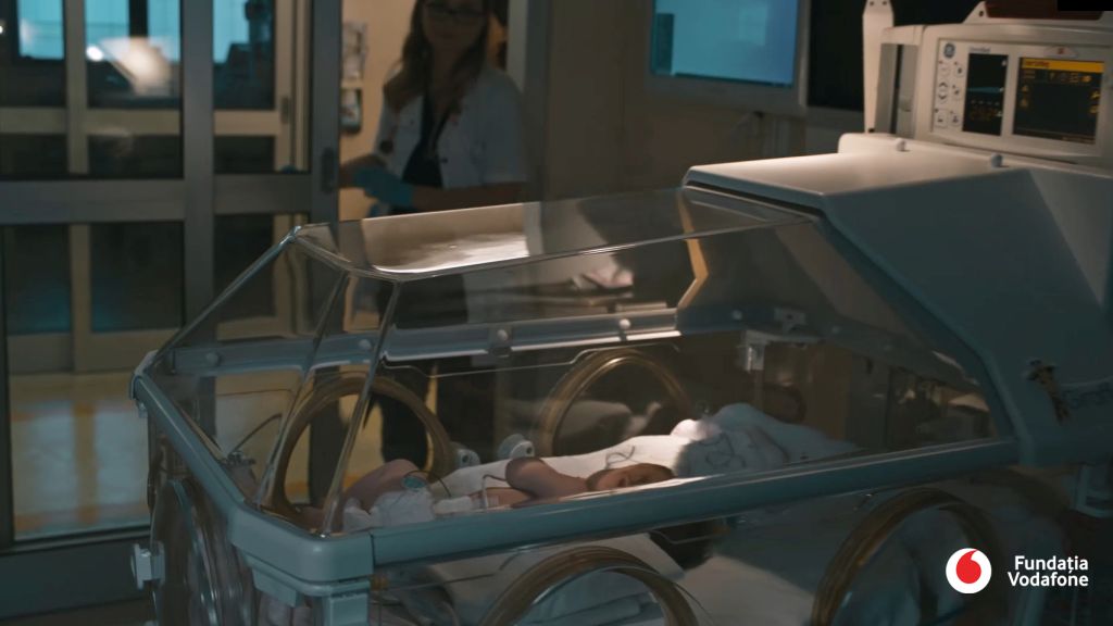 Fundatia Vodafone doteaza cu tehnologie medicala 21 de sectii de neonatologie si terapie intensiva neonatala