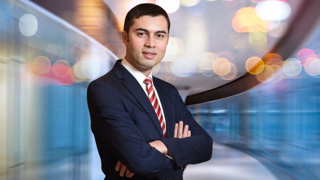 How to build a team that works without you